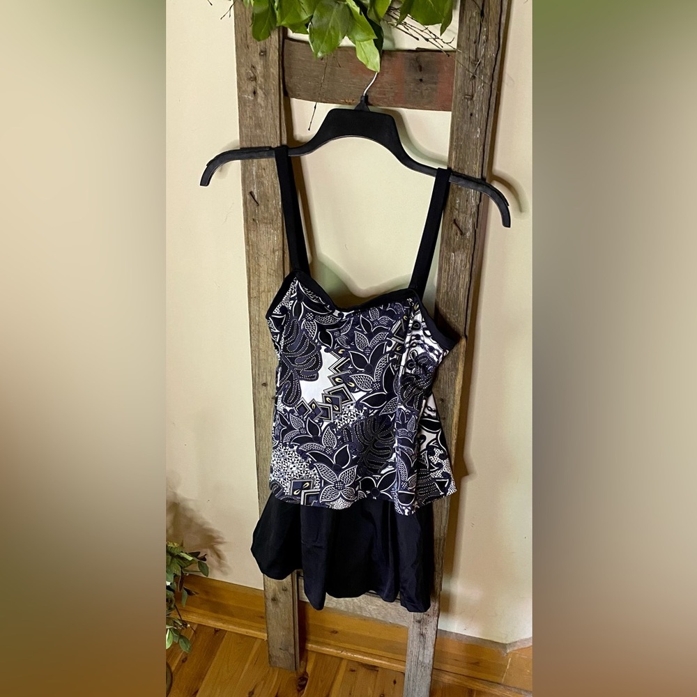 💥Maxine of Hollywood One Piece Skort Swimsuit💥